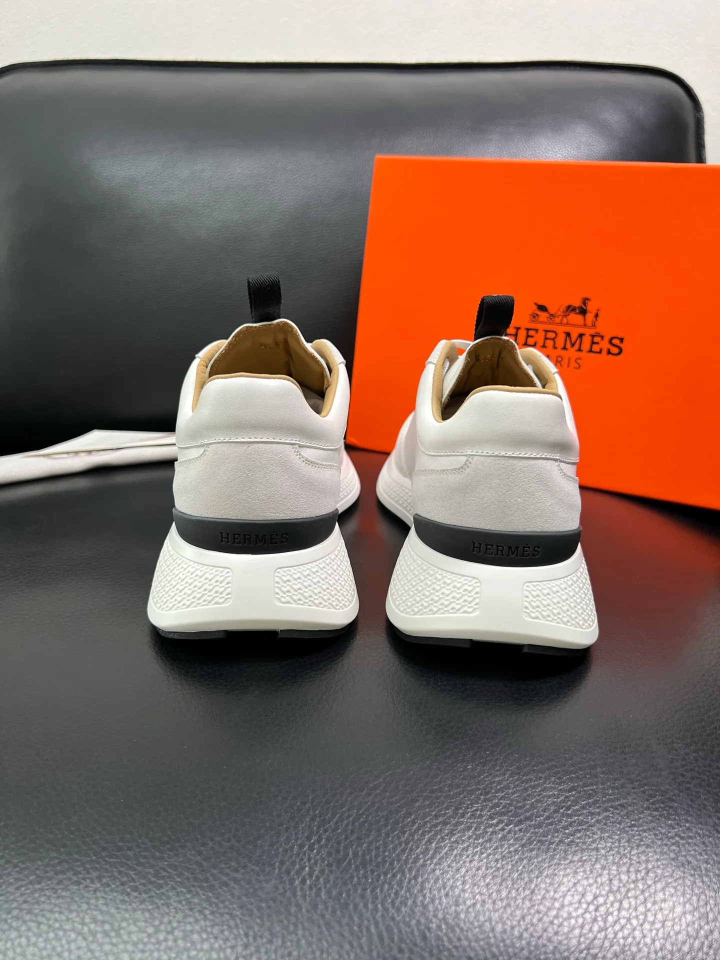 Men's men's shoes 💰840 Hermes top purchasing Hermes counter synchronization, original factory configuration, original cowhide fabric imported from Italy, high-quality splicing technology, fully imported water-dyed cowhide lining, soles: original factory special soles are super comfortable, original factory and single goods are high quality, welcome to compare and synchronize with counters, code number 39-44 (customized 38 45) 85863